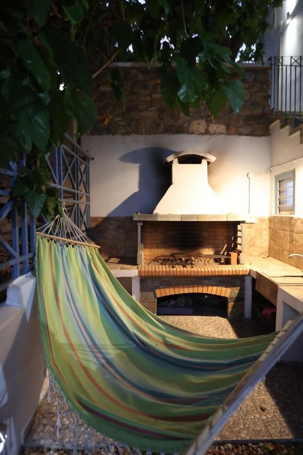 Vacation House With Stunning View - Vari  ภายนอก รูปภาพ