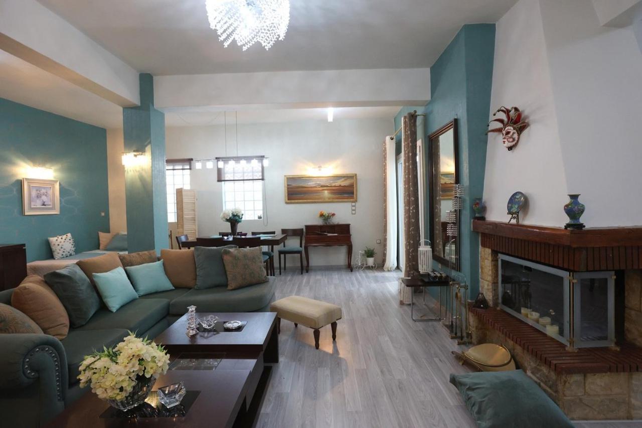 Vacation House With Stunning View - Vari  ภายนอก รูปภาพ